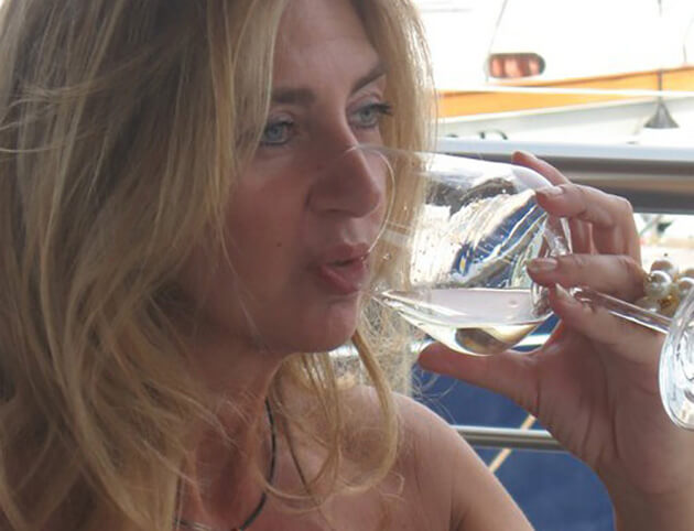 Adriana Staff Velamica