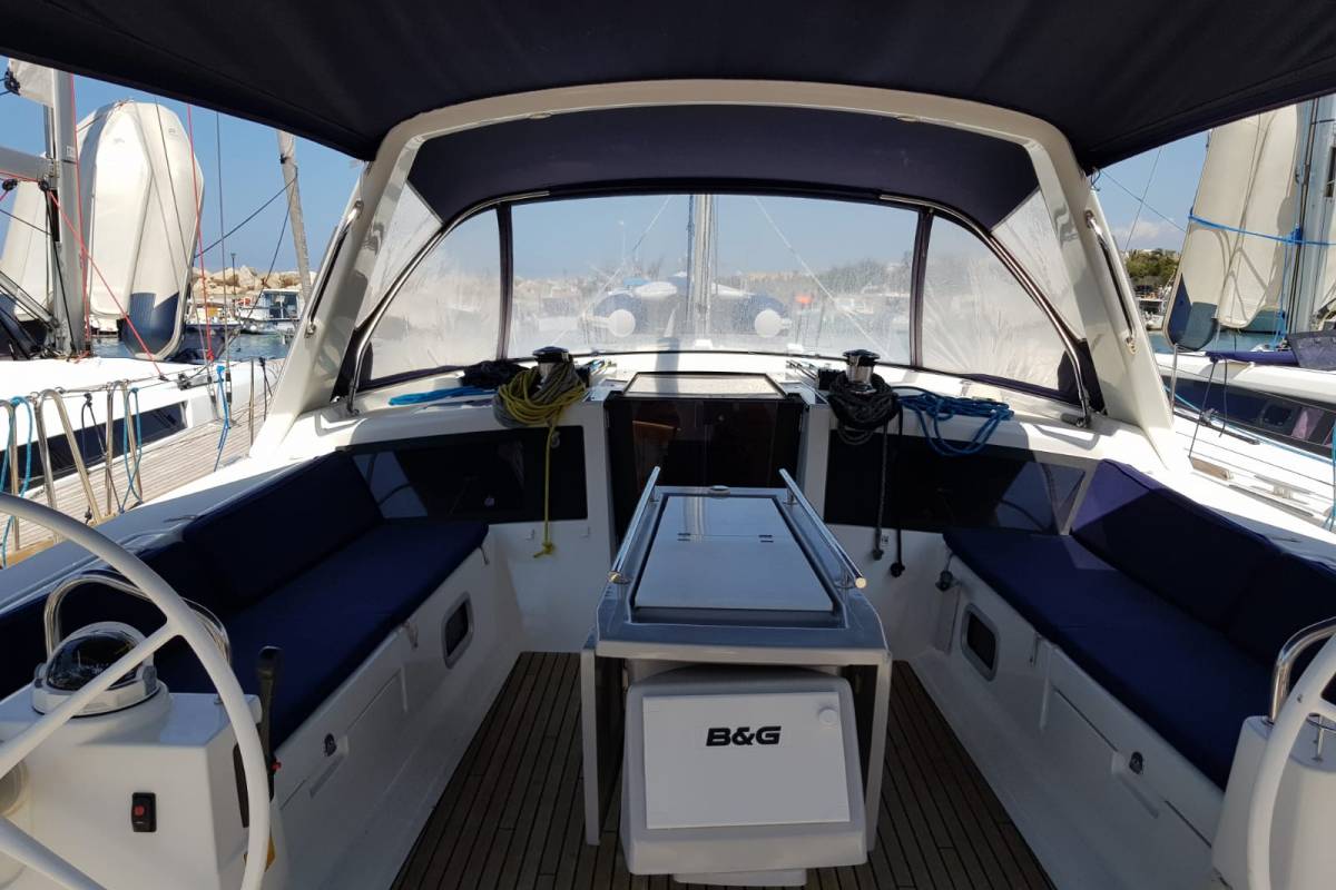 Beneteau Oceanis 48