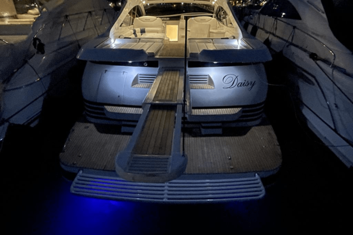 Sunseeker Predator 52